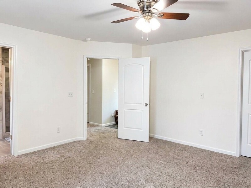 Main Rental Photo 13