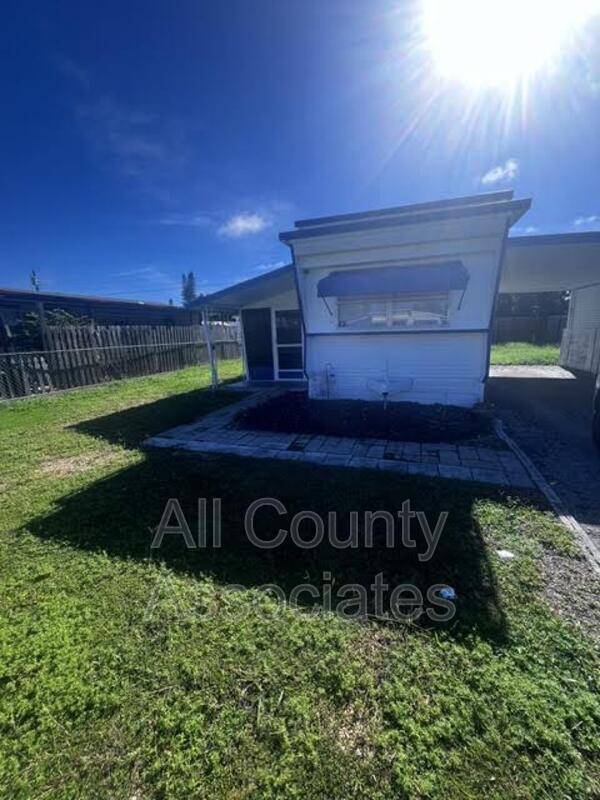 Main image for 1844 Mary Ln