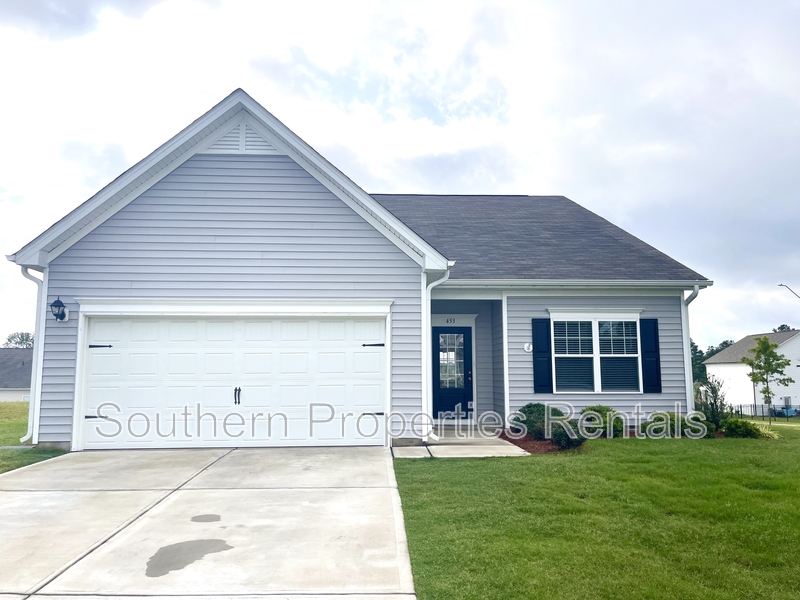 Sanford House: 453 Troy Drive