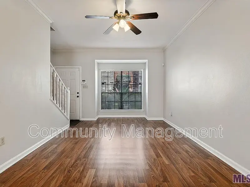 Gonzales Townhome: 2632 S Roth Ave