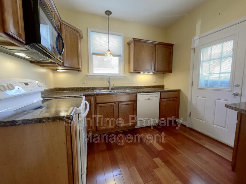 Hagerstown House: 825 Armstrong Avenue