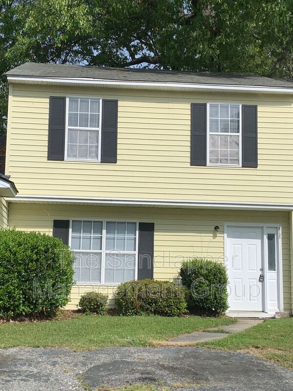 North Charleston Townhome: 4736 Linfield Lane