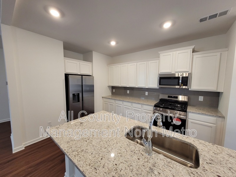 Dawsonville House: 18 Berry Drive