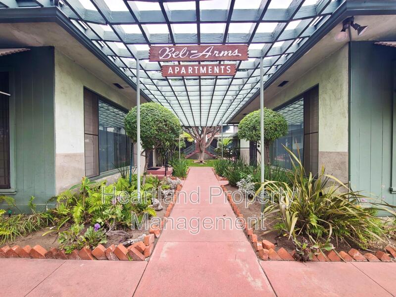 La Mesa Condo: 5127 Wilson St.