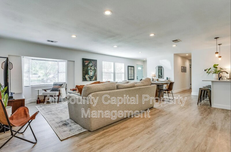 Main Rental Photo 8