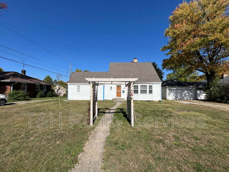 Indianapolis House: 6524 Lowell Avenue