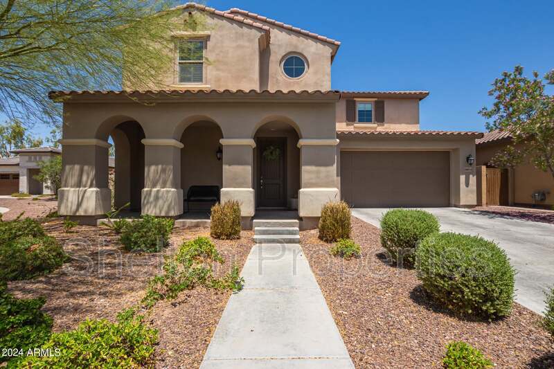 Buckeye House: 20654 W Alsap Rd