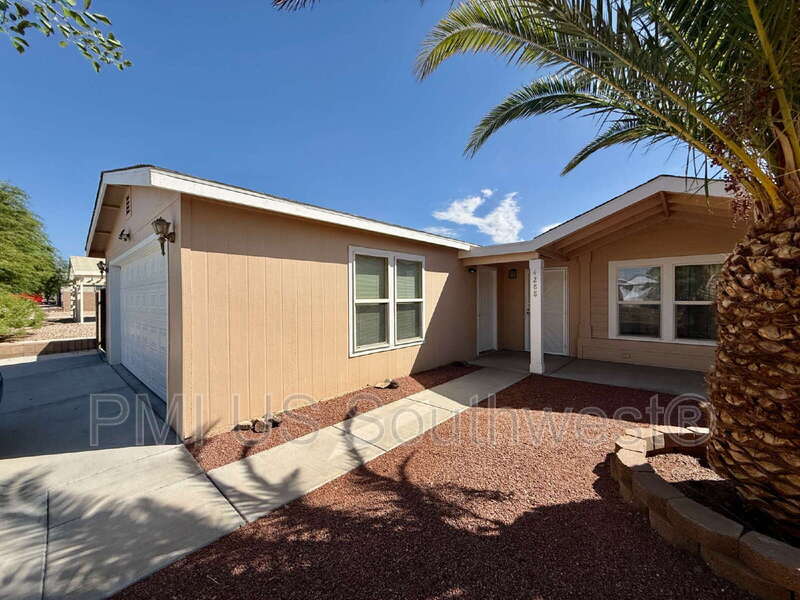 Fort Mohave House: 4288 S Cindy Rd