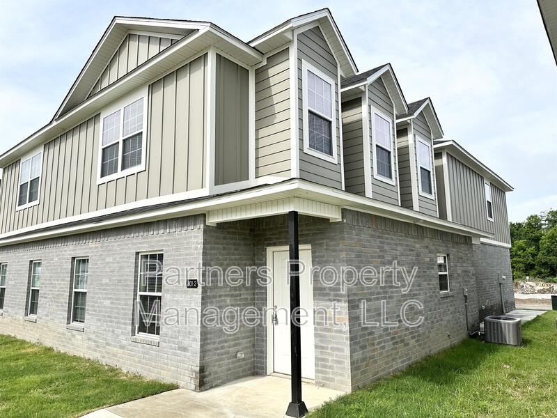 Fayetteville Condo: 801 South Amarillo Avenue - 1