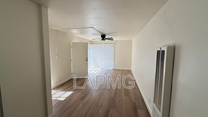 Los Angeles House: 159 S. Madison Avenue