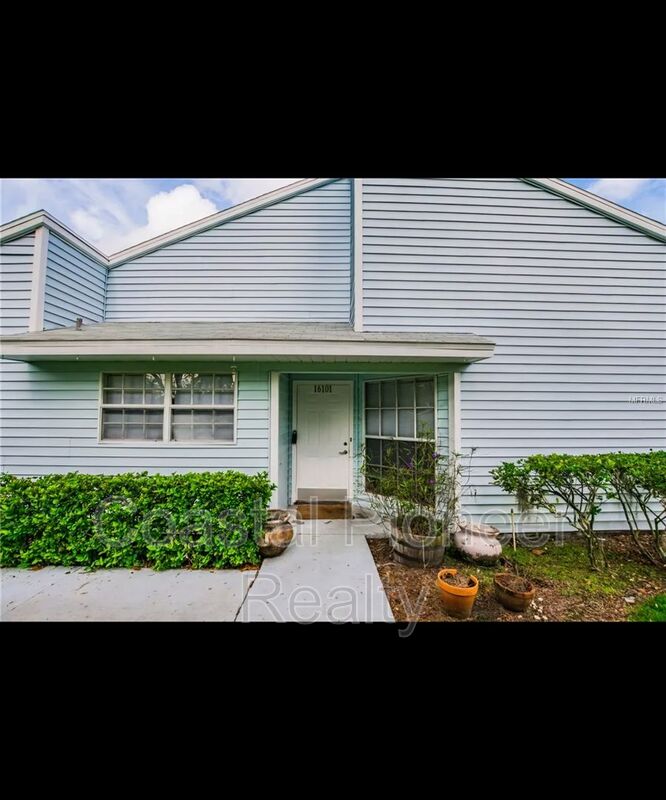 Tampa Townhome: 16101 Rambling Vine Dr E