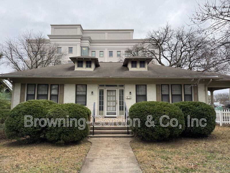 Nashville House: 1806 15th Ave. S.