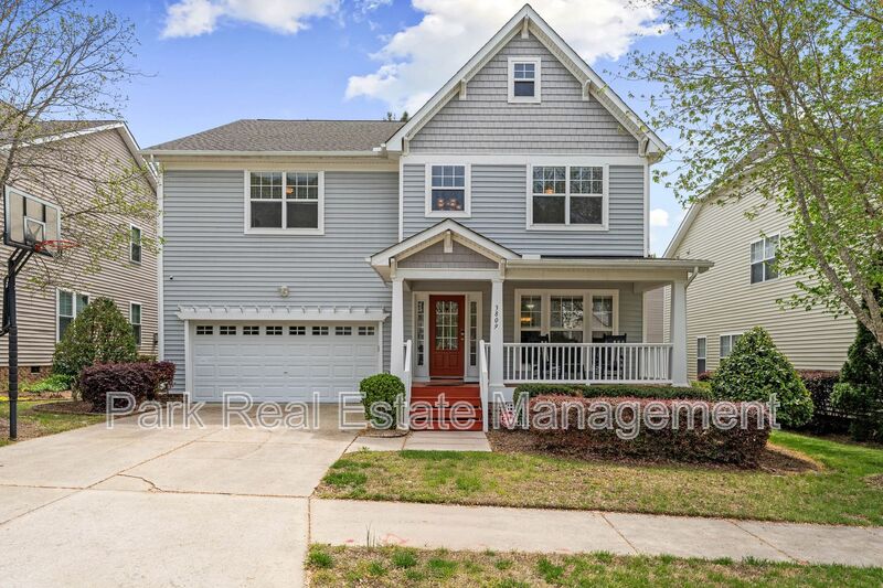 Durham House: 3809 Stoneybrook Dr