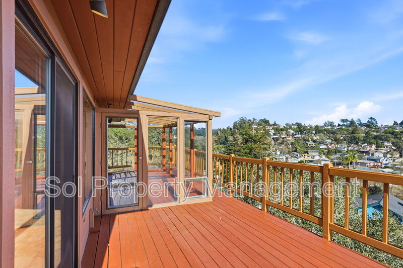 Aptos House: 147 Seacliff Drive