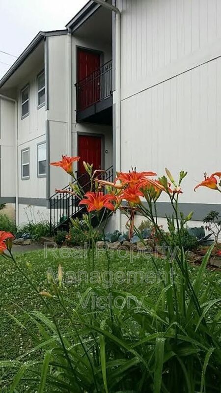 Birmingham House: 16th Ave S, 1171 - Apartment K