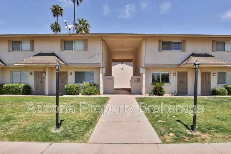 Phoenix Condo: 3934 E. Piccadilly Rd.