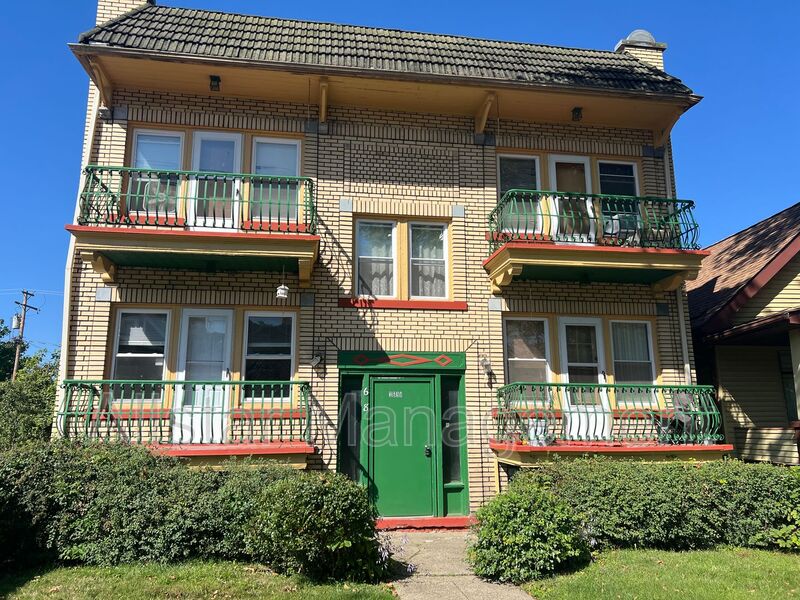 Cleveland Condo: 3638 E 149 St