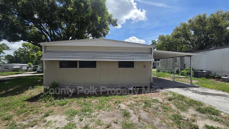Lakeland Condo: 2735 W 10th St.