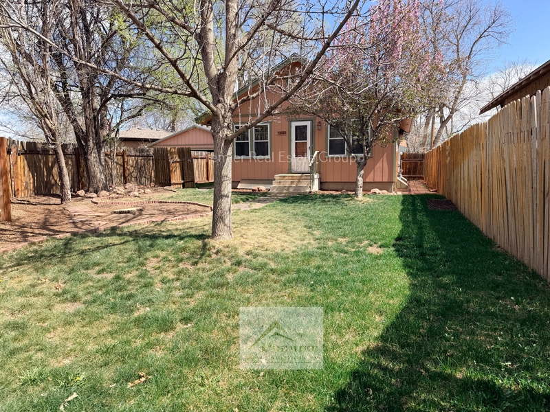 Colorado Springs House: 2021 North El Paso Street