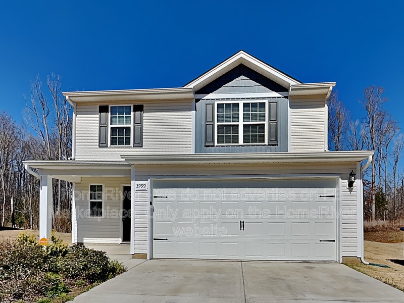 Winston Salem House: 3999 Meredith Woods Ln