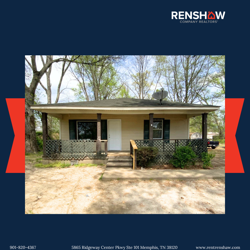 Dyersburg House: 812 Tucker St