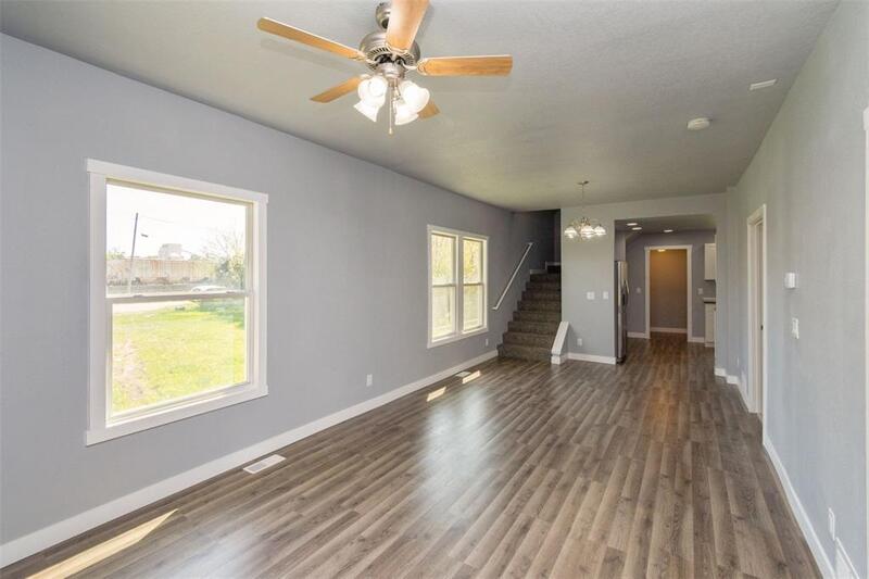 Cedar Rapids House: 916 6th Street Southwest