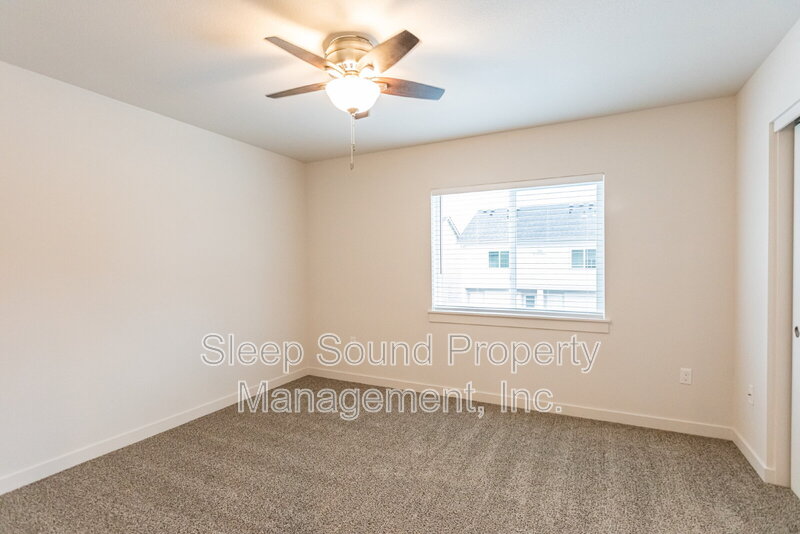 Cornelius Townhome: 101 N 7th Ave