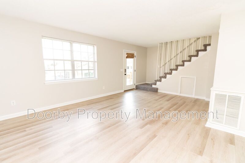 Hixson Condo: 4598 Plaza Hills Lane