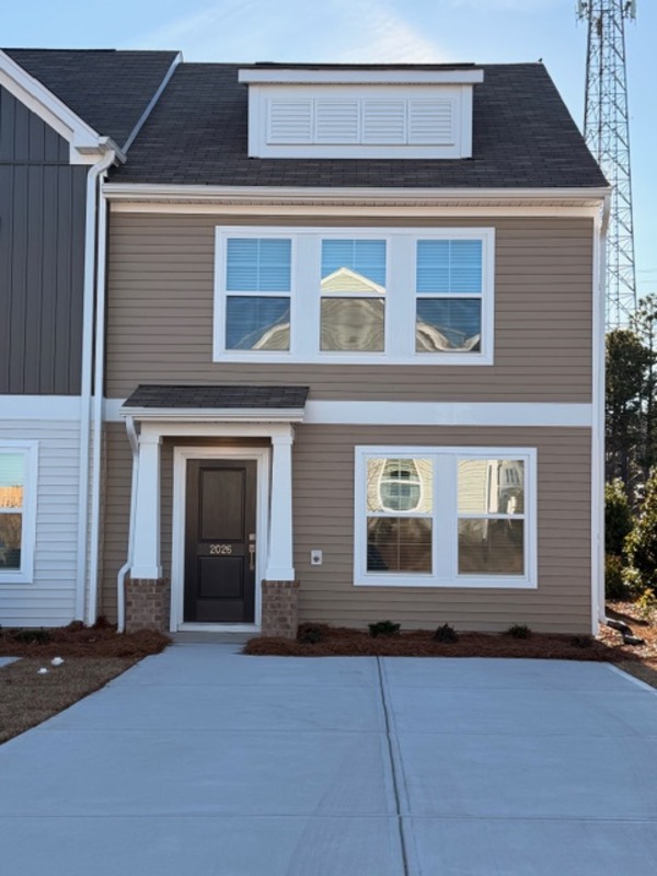 Columbia Condo: 2026 Skyline Road - 1