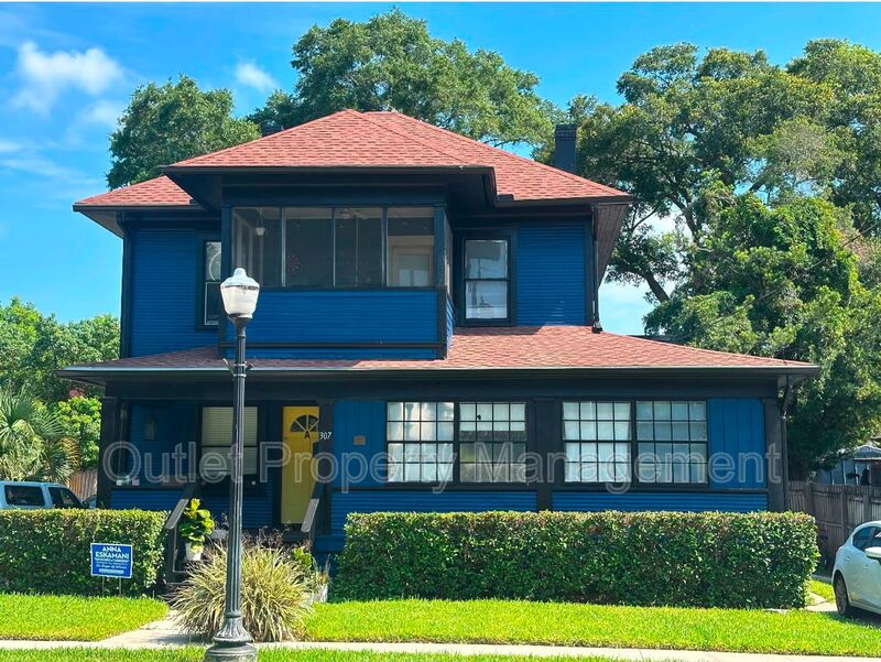 Orlando Condo: 307 E. Livingston Street