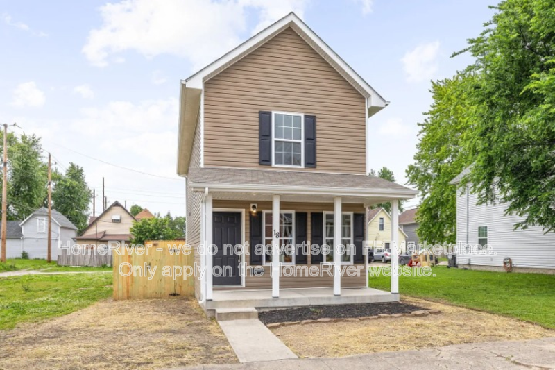 Indianapolis House: 18 E Caven St