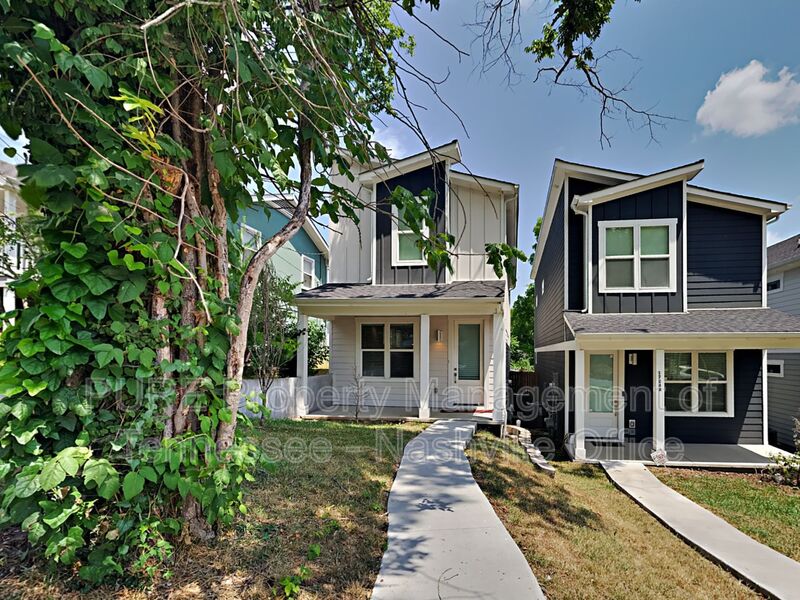 Nashville House: 1704B Simpkins Street