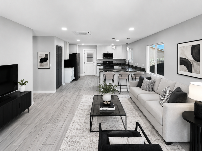 San Diego Townhome: 2452 East Ingersoll Street