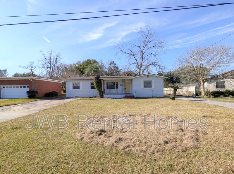 Jacksonville House: 2334 Ribault Scenic Dr