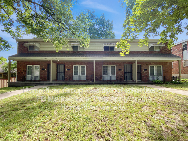 Independence Townhome: 1415 N Main St