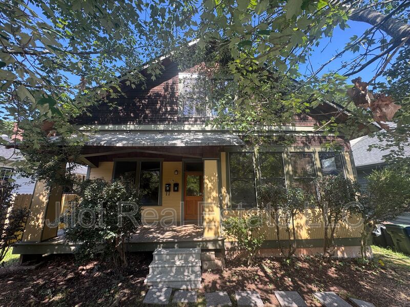 Atlanta Condo: 176 Flora Ave NE