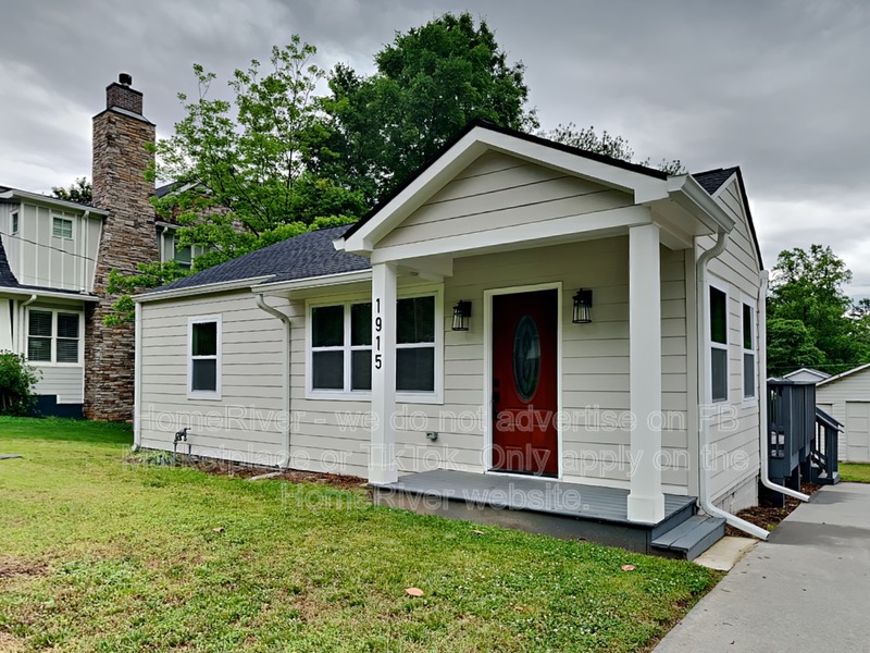 Atlanta House: 1915 Ham Dr