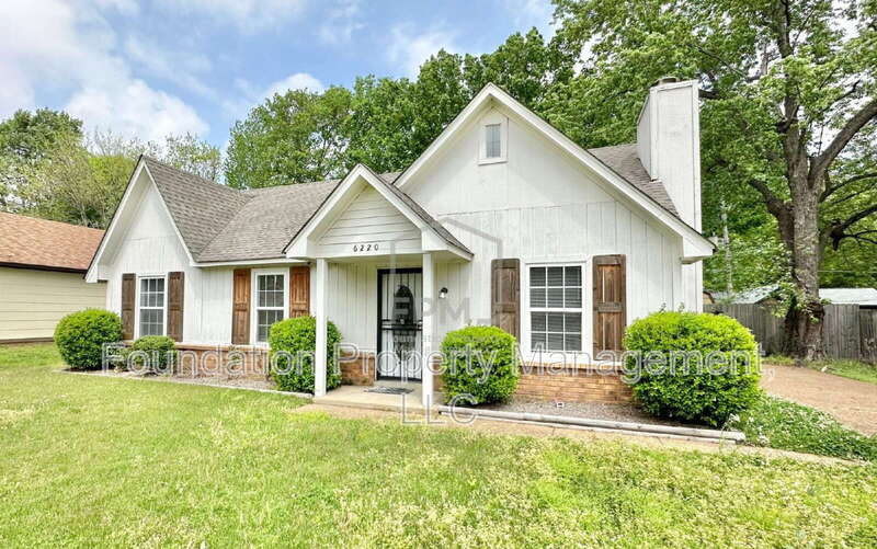 Memphis House: 6220 Village Park Road