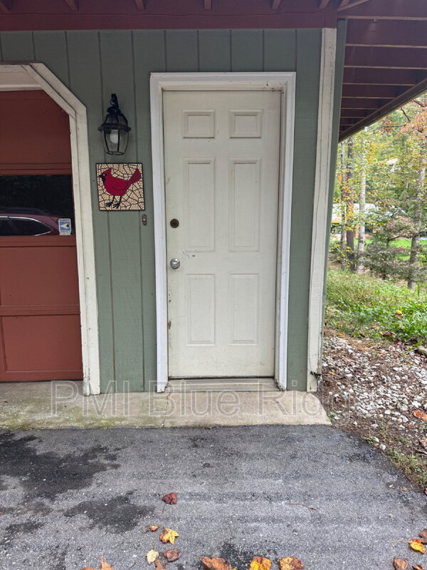 Hendersonville Condo: 23 Surrey Run Drive