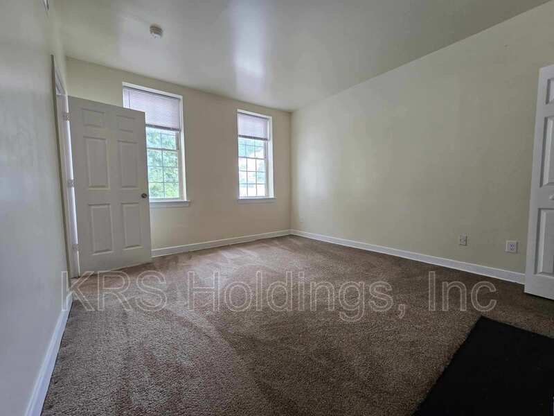 PETERSBURG Townhome: 302 E. Wythe St