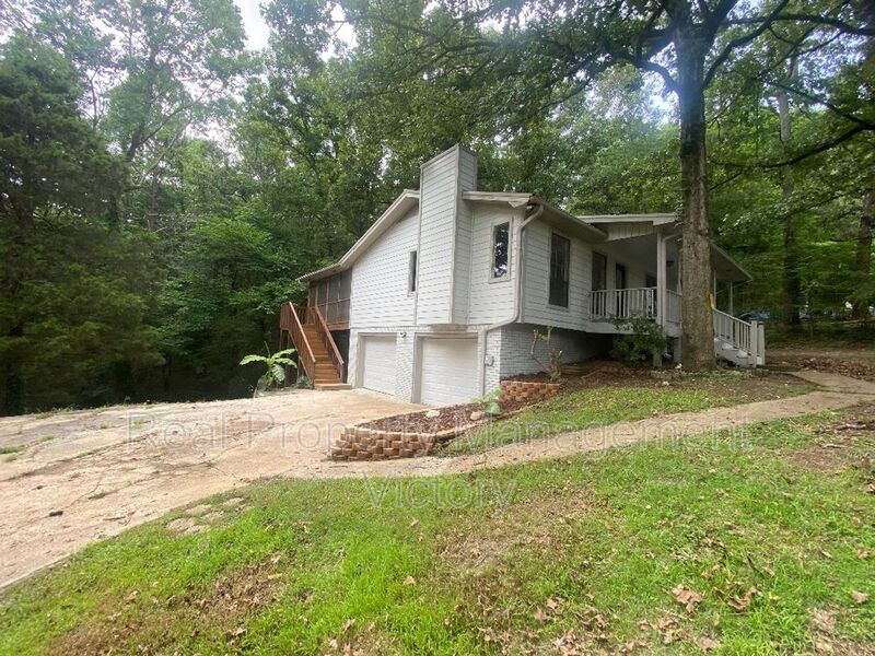 Moody House: 1305 Sun circle