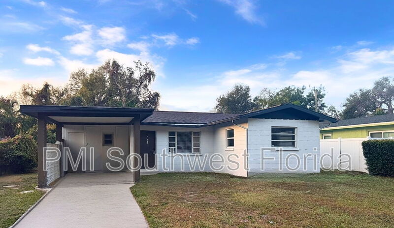 Sarasota House: 1178 38th St