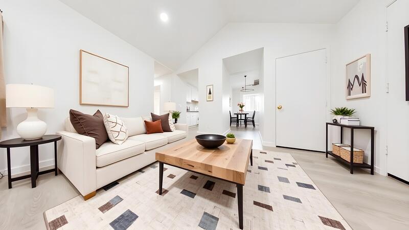 Long Beach Condo: 316 Cherry Ave - 301