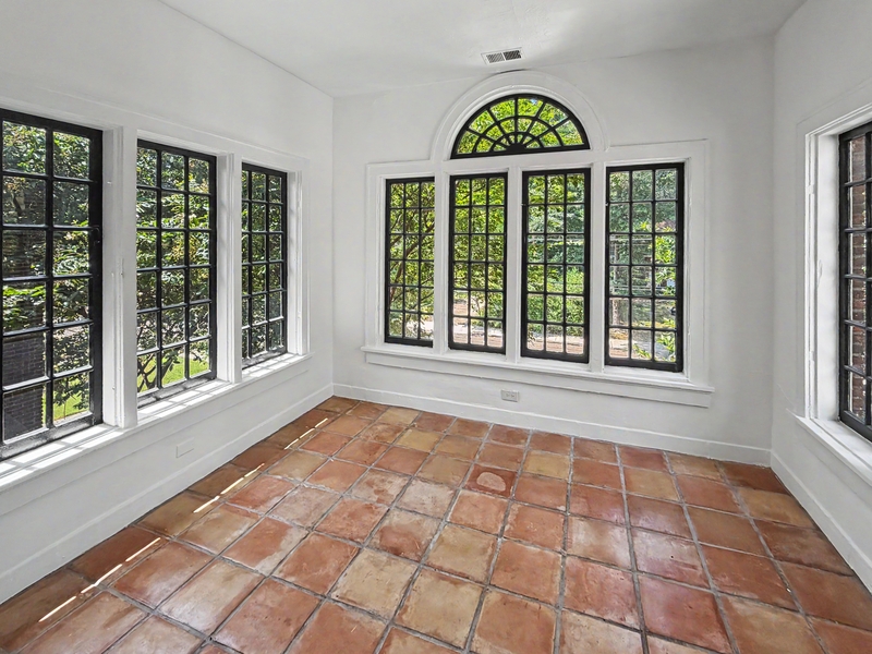 Memphis Condo: 340 North McLean Boulevard