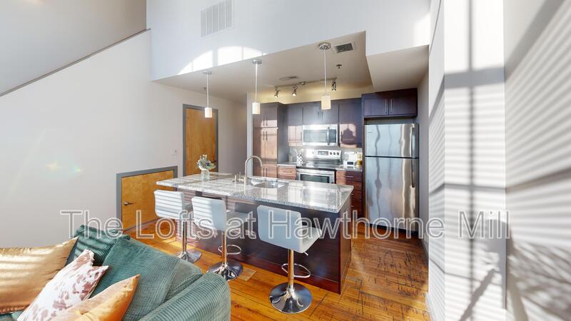 Charlotte Apartment: 1101 Hawthorne Ln