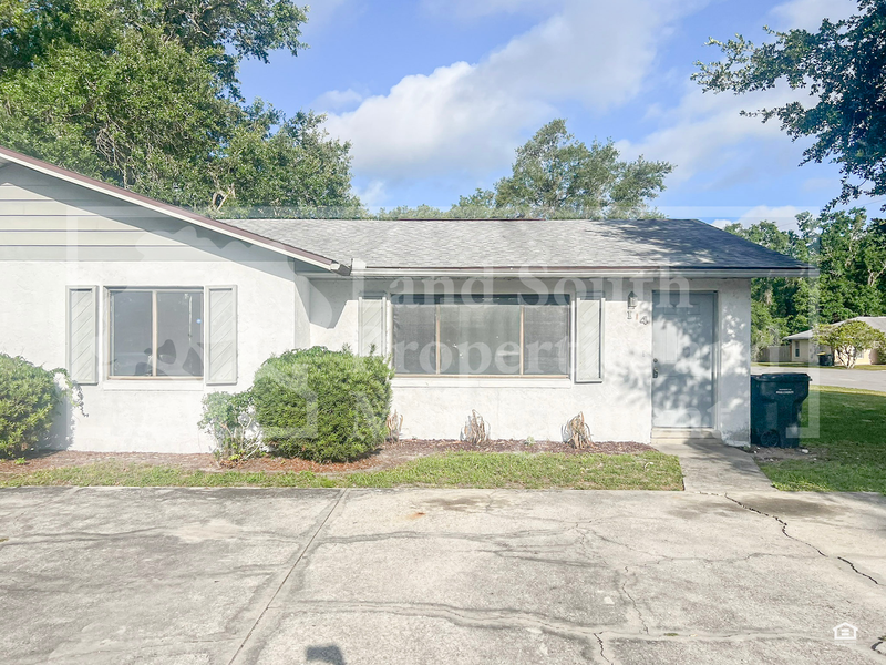 Lakeland House: 114 Rosalynn Circle