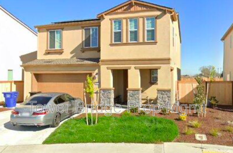 Sacramento House: 8807 Spencerport Drive