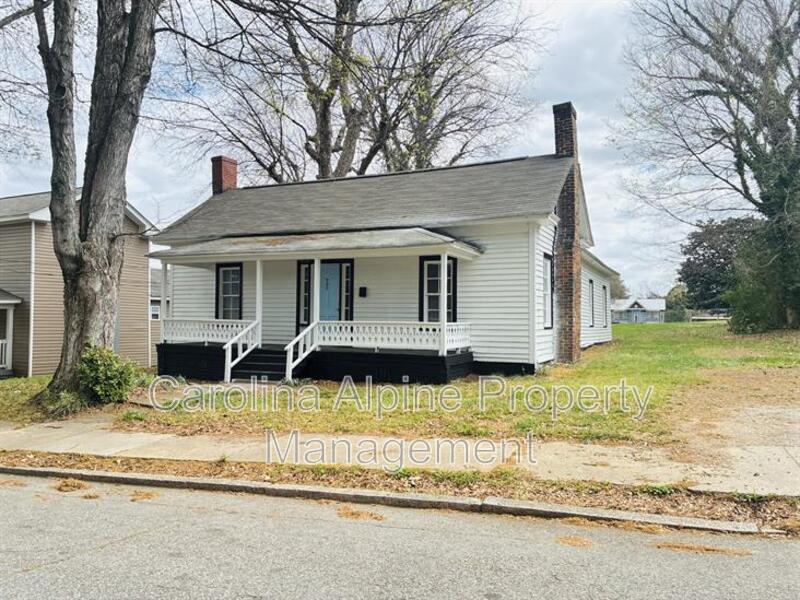 Salisbury House: 721 S Church Street