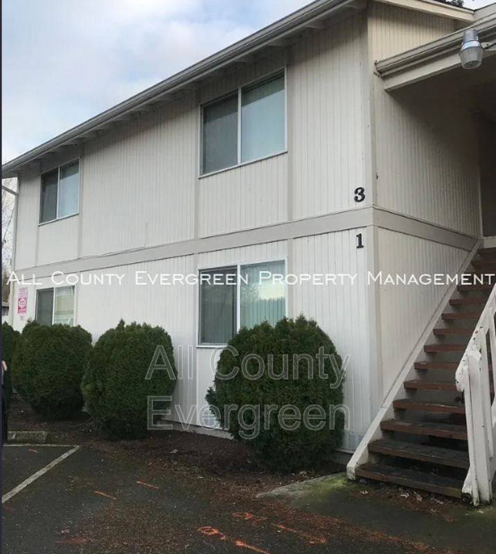 Auburn Condo: 2250 I St NE