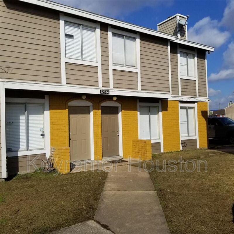 Houston House: 12607 Ashford Meadow Dr